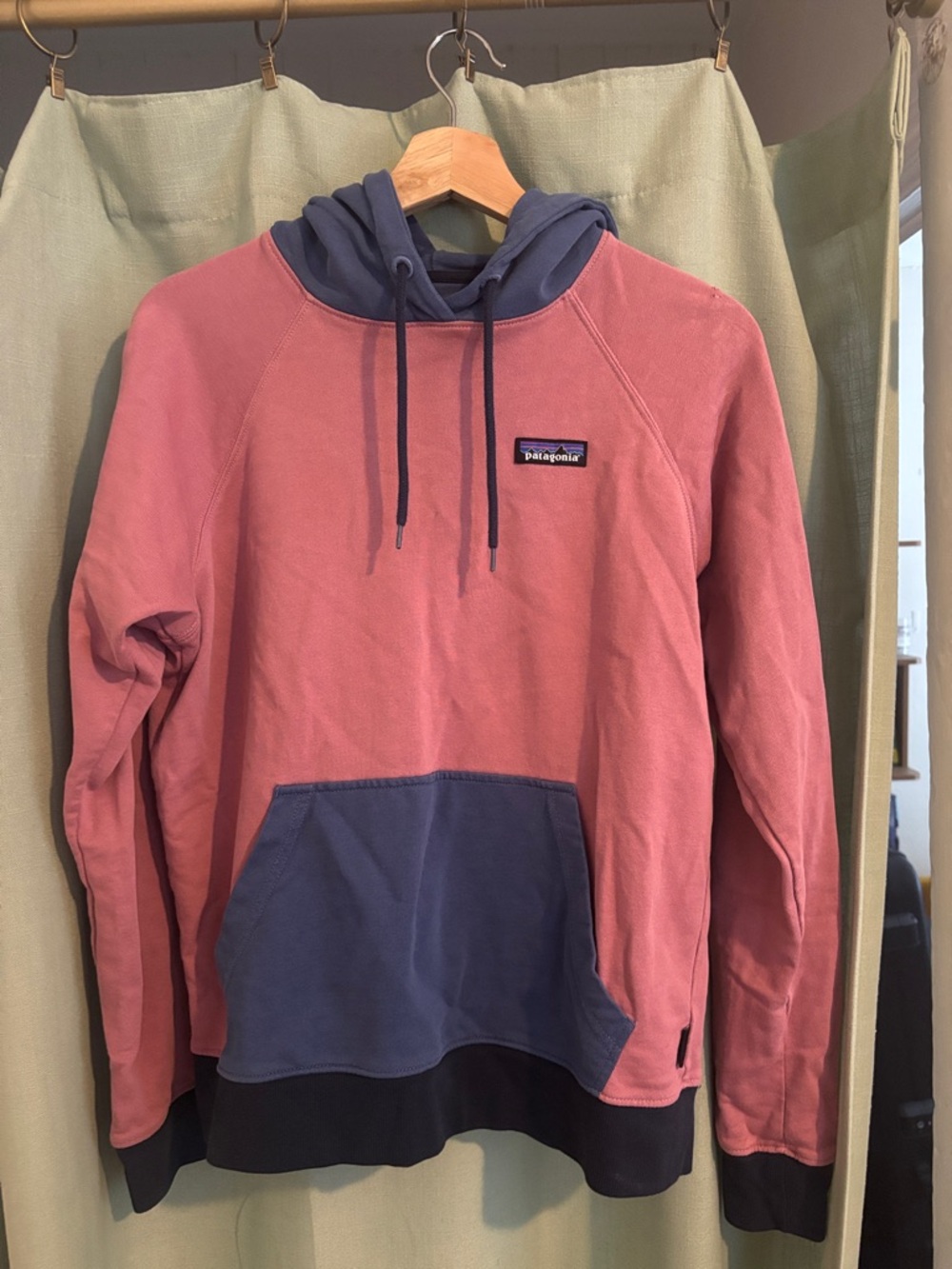 Patagonia Men’s Two-Tone Crewneck Pullover - Dusty Rose & Navy